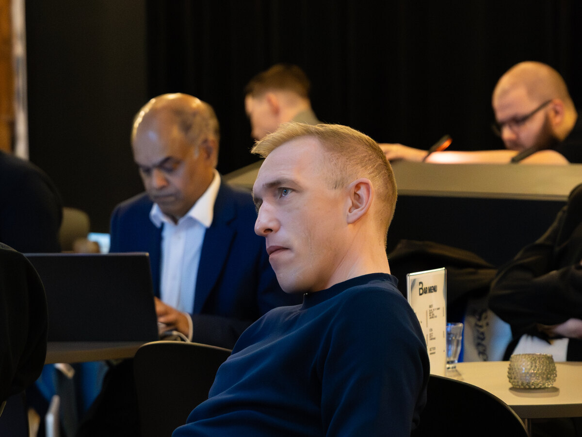 Participants listening during the Usable Fragments talks